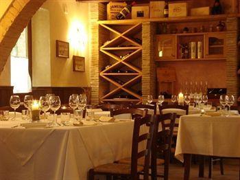 Entropia Ristorante Country House Тоди Екстериор снимка