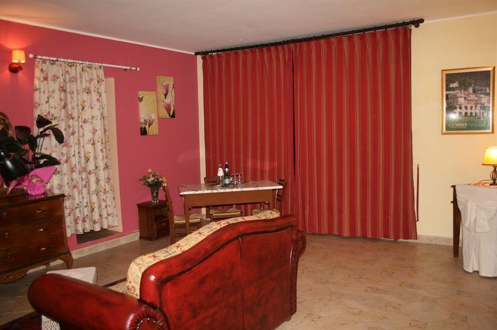 Entropia Ristorante Country House Тоди Екстериор снимка
